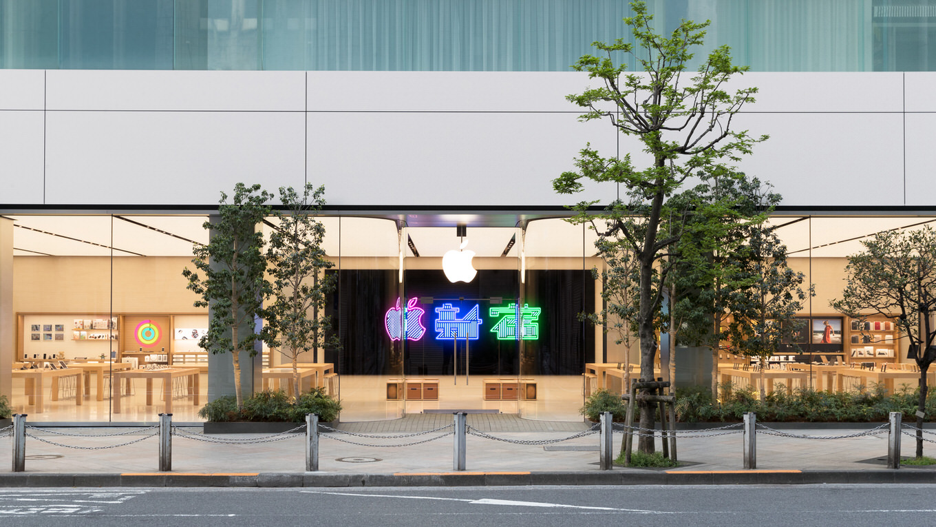Appleの最新の店舗デザインを日本で初めて導入した店舗「Apple 新宿」